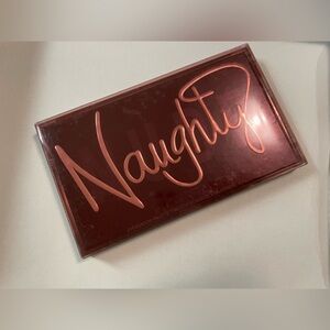 HUDA BEAUTY Naughty Nude Eyeshadow Palette